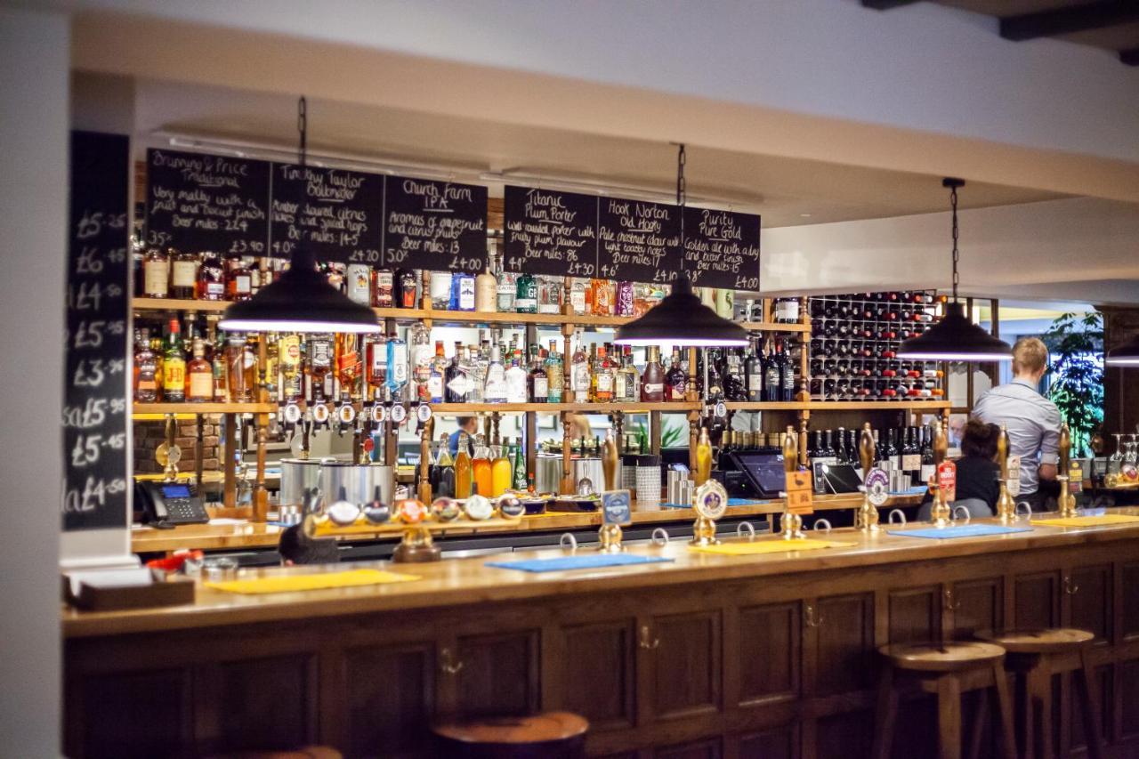 阿德敏斯特 The Bell - Brunning And Price酒店 外观 照片